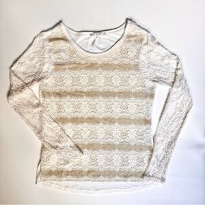 Miss Me Women’s Size M Cream and White Fitted Ribbed Long Sleeve Blouse